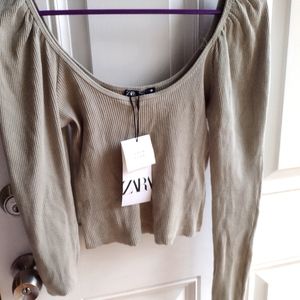 Zara Pearl Puff Sleeved Top
